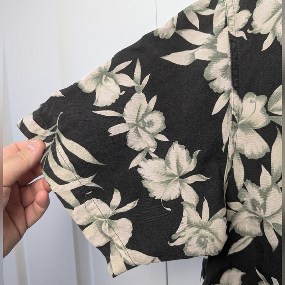 TOMMY BAHAMA 100% Silk CROP hawaïen blouse size medium - Picture 3 of 8